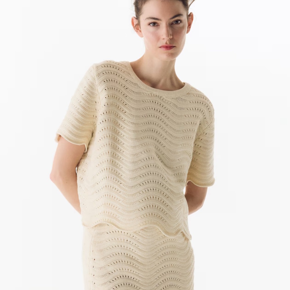 Short sleeve top
